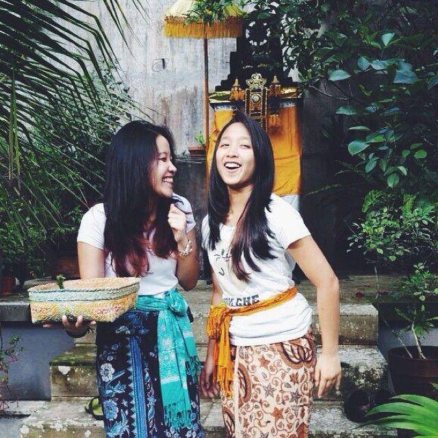 Dita Karang dan Karina Karang (instagram.com/karinakarang)