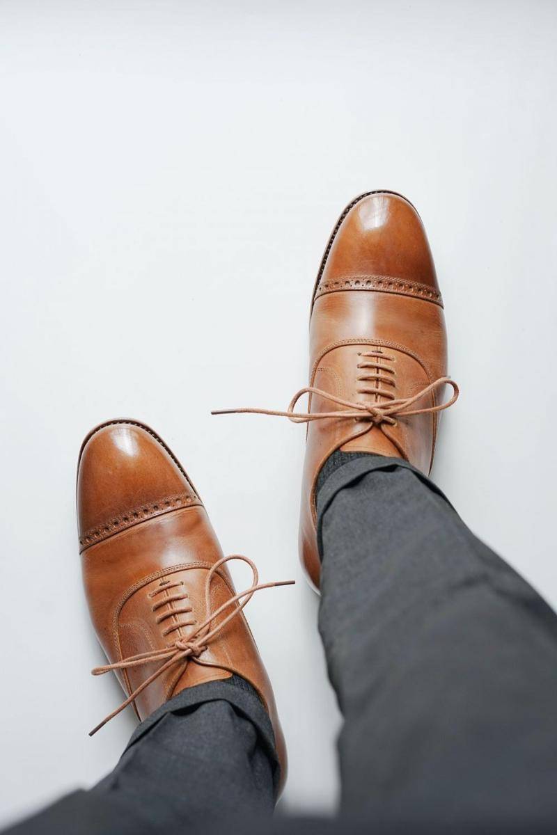Ilustrasi dress shoes (unsplash.com/Ervan M Wirawan)