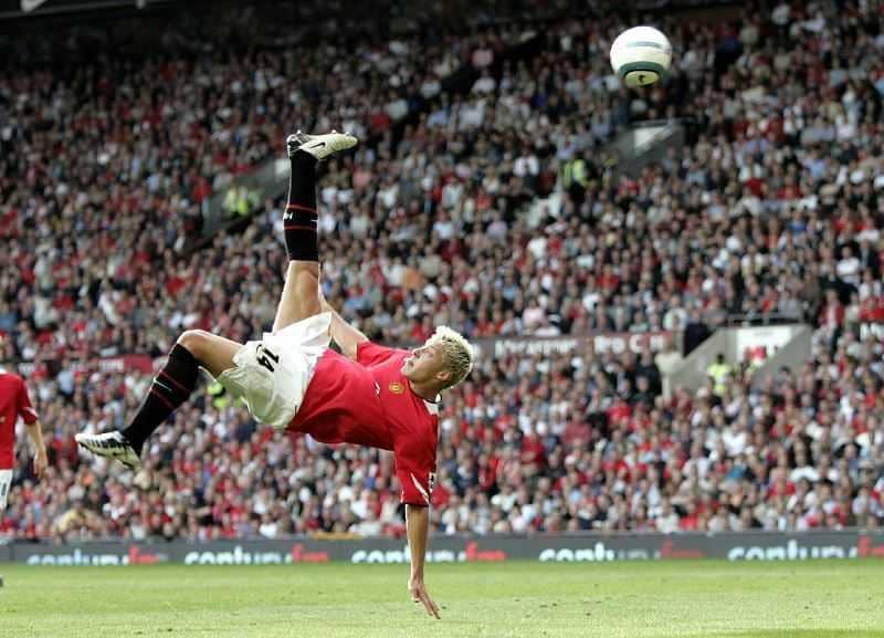 Alan Smith (twitter.com/premierleague)