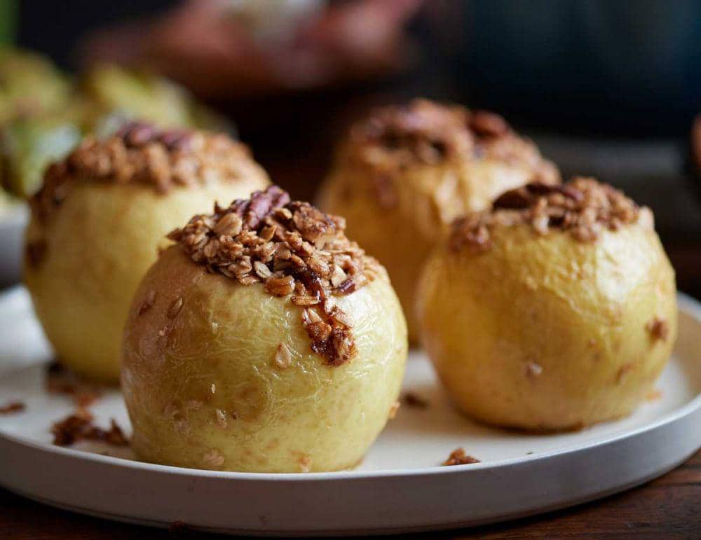 Apple stuffed crumble (marketofchoice.com)