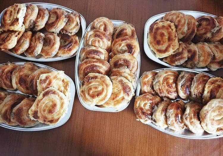 burek (instagram.com/kuhajmo_zajednoo)