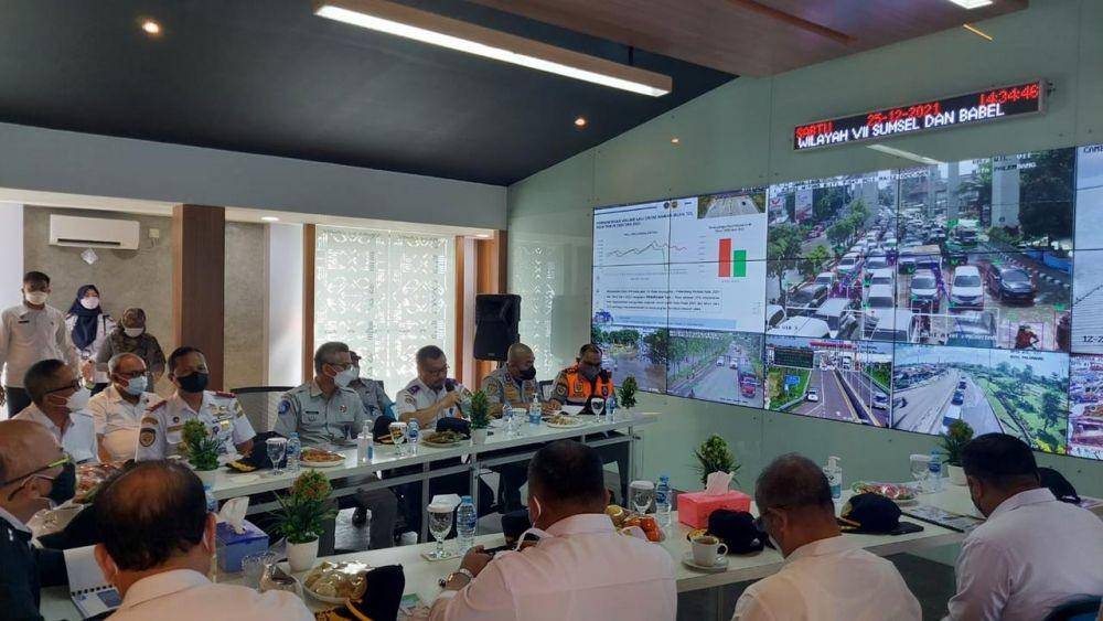 Peninjauan posko Nataru di Palembang (IDN Times/BKIP Kemenhub)