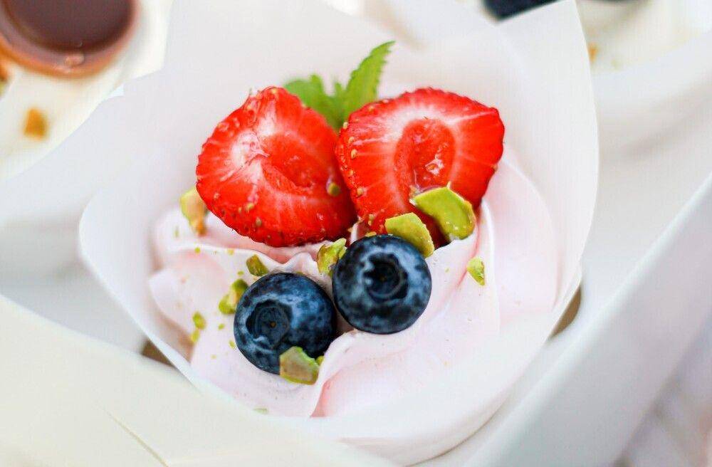 ilustrasi easy strawberry mousse (unsplash.com/Svetlana Kuznetsova)