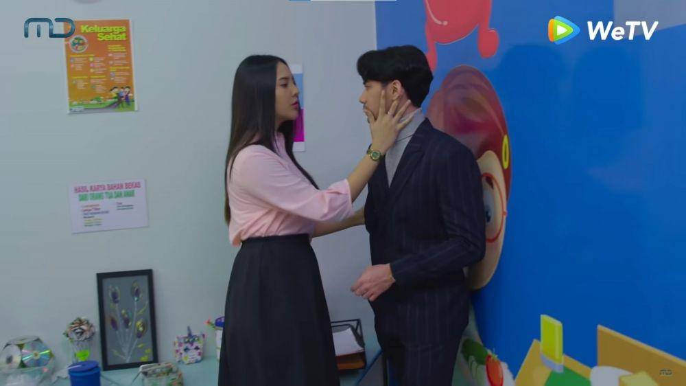 Reza Rahadian dan Anya Geraldine di Layangan Putus (YouTube.com/MD Entertainment/)