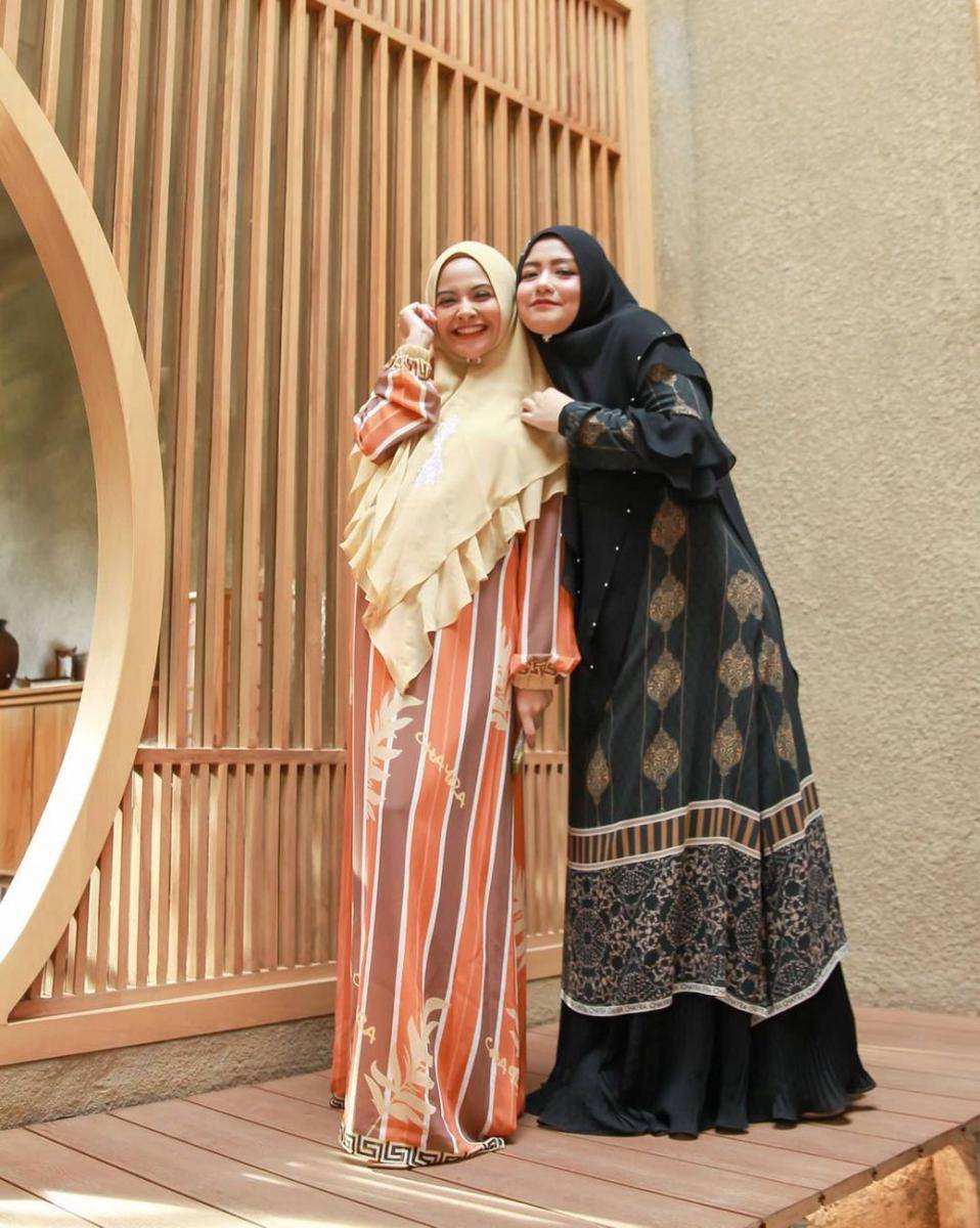 Tika Ramlan dan Prastiwi Dwiarti (instagram.com/tika_ramlan)