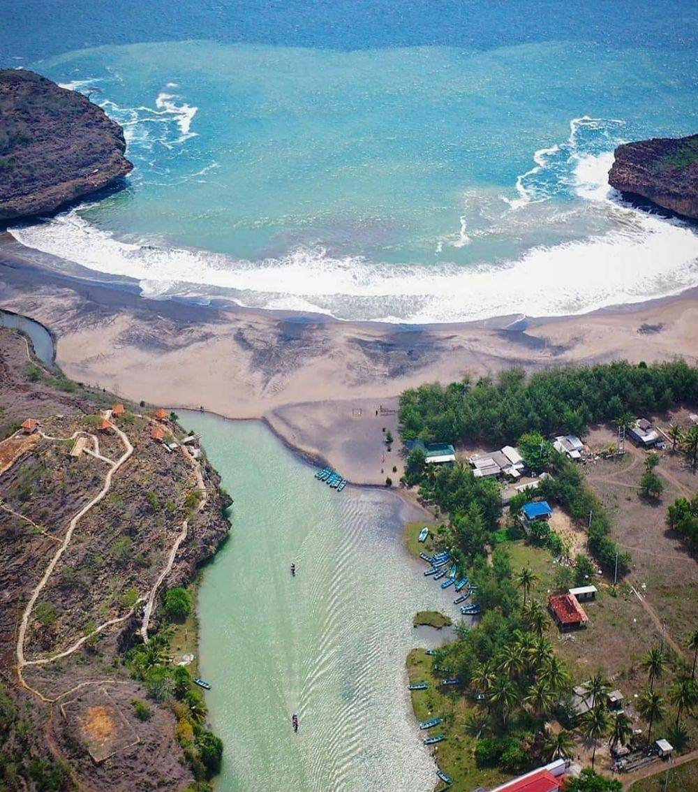 Pantai Ngiroboyo (instagram.com/wisataistimewa)