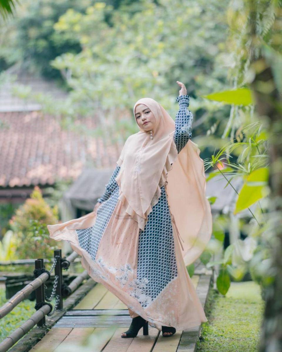Tika Ramlan (instagram.com/tika_ramlan)