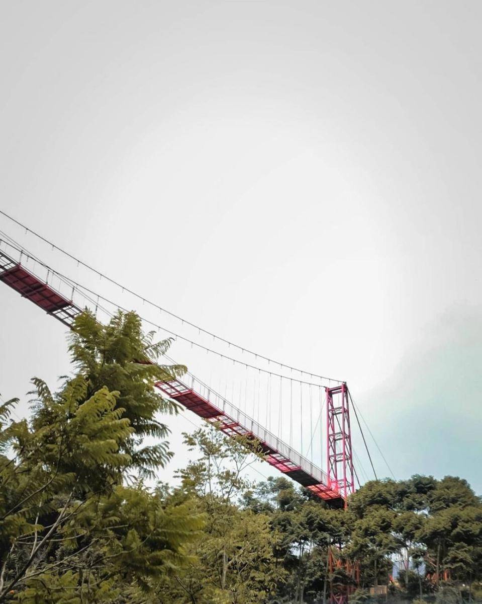 Jembatan di Sarae Hills, Bandung (instagram.com/aa_fotokopi)