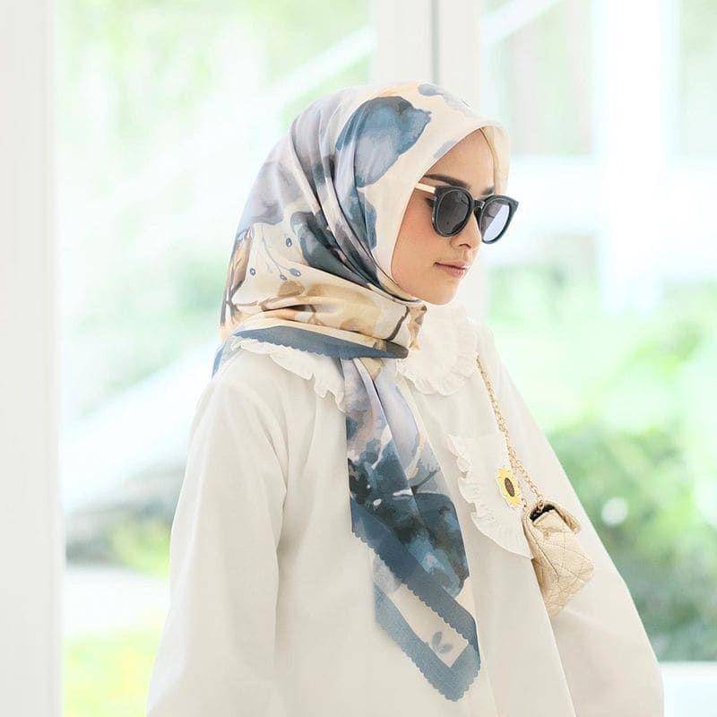 Rekomendasi hijab motif. (instagram.com/vanillahijabcatalog)