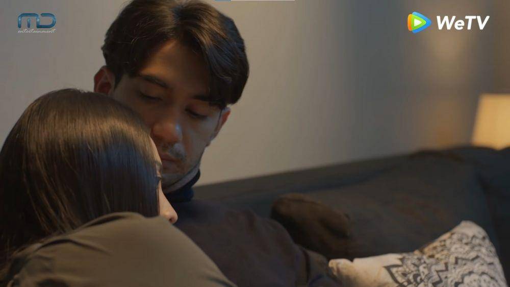Reza Rahadian dan Anya Geraldine di Layangan Putus (YouTube.com/MD Entertainment/)