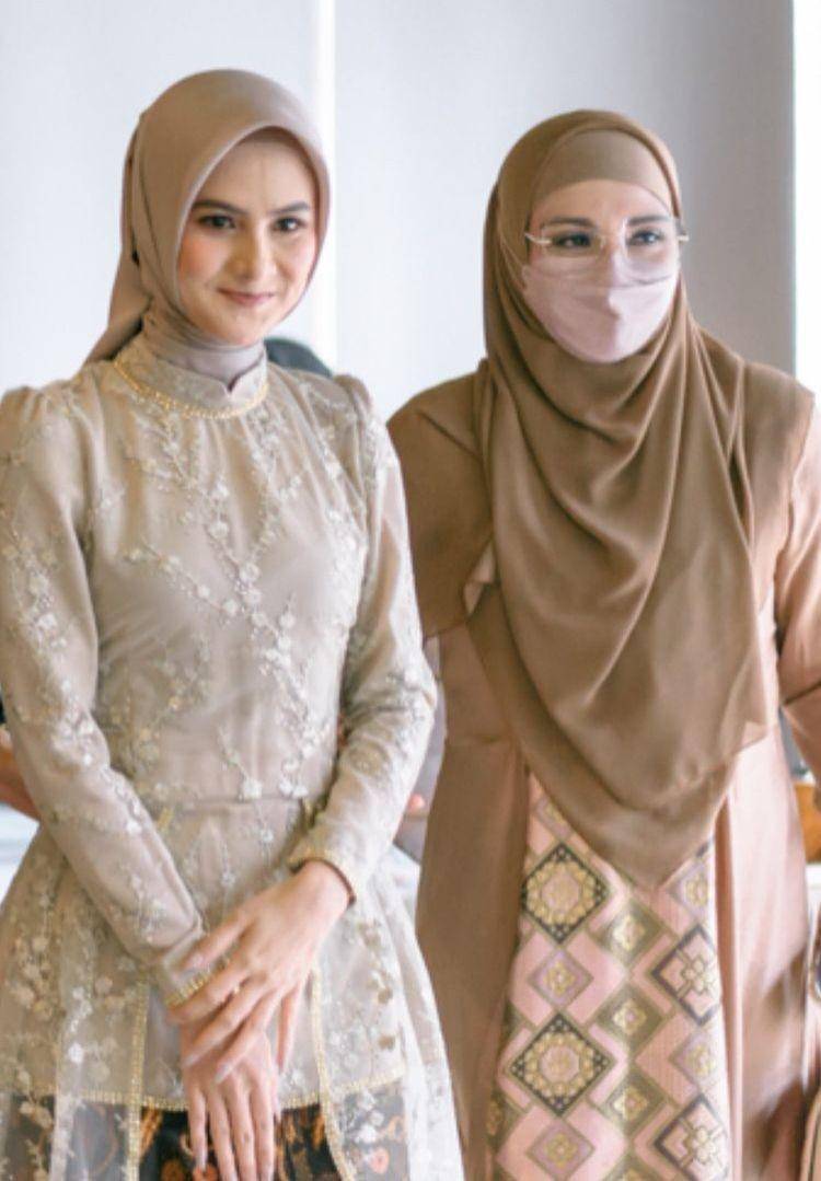 Adi Sastro lamaran (instagram.com/sing.adisastro)