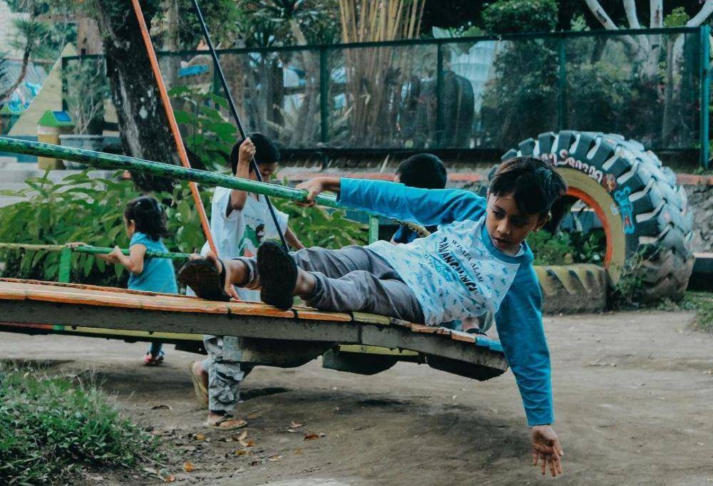 Arena playground Taman Wisata Balekambang Tawangmangu (instagram.com/tamanwisatabalekambang)