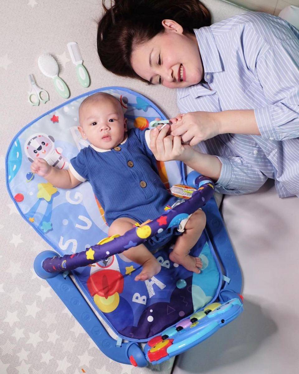 potret baby Balint (instagram.com/monaratuliu)
