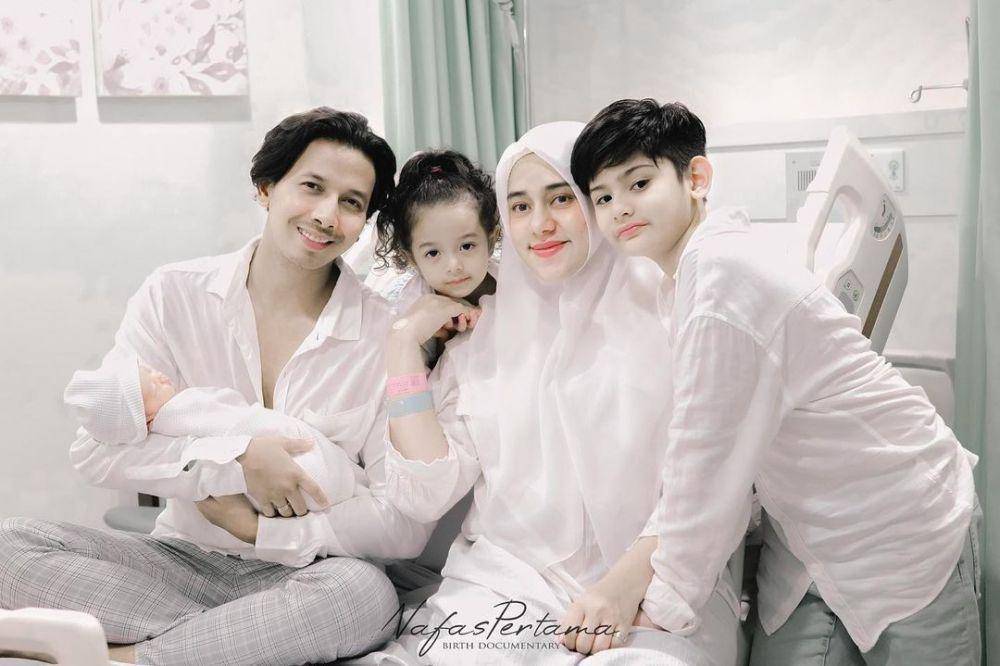 potret Fairuz A. Rafiq (instagram.com/fairuzarafiq)