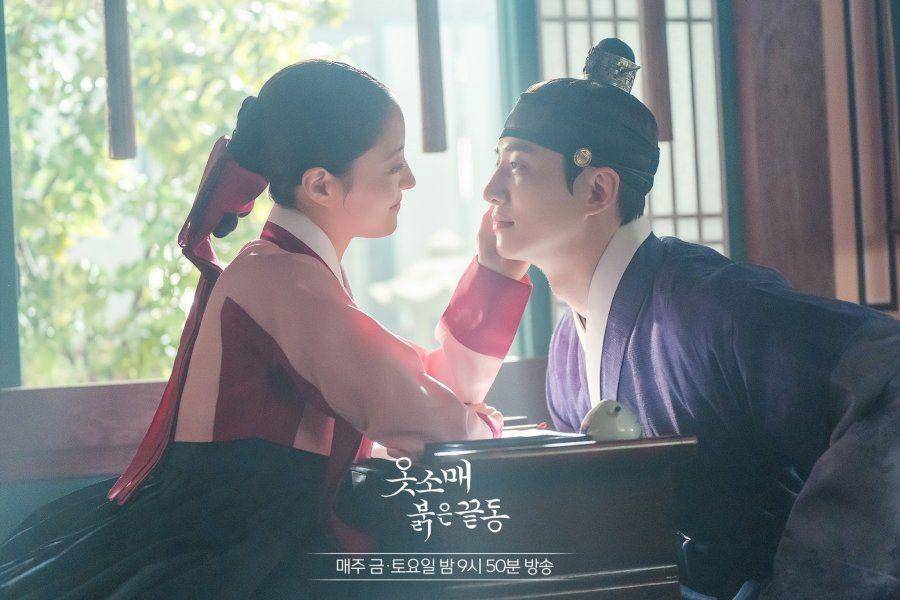 The Red Sleeve (dok. MBC/The Red Sleeve)