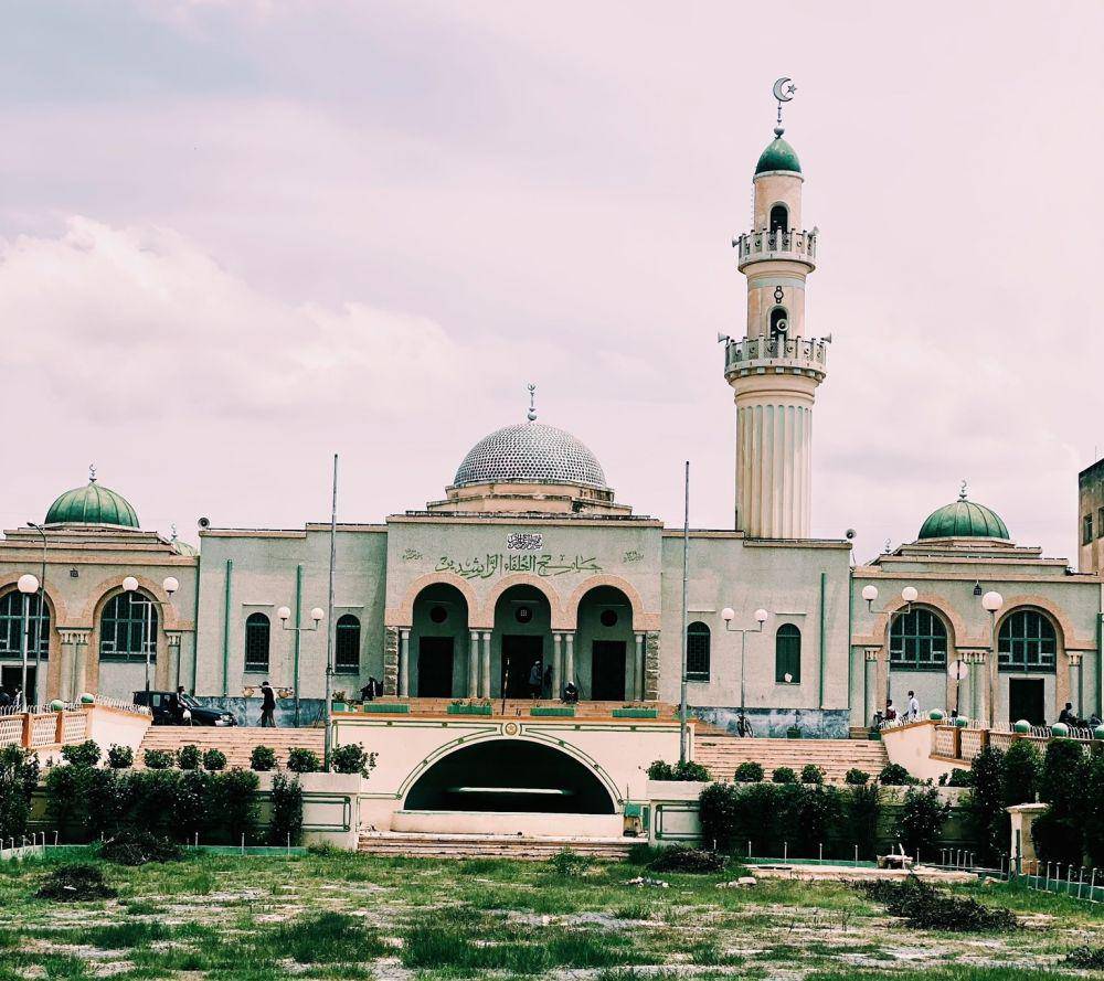 Khulafa al-Rashidun Mosque (twitter.com/JonathanSo91)