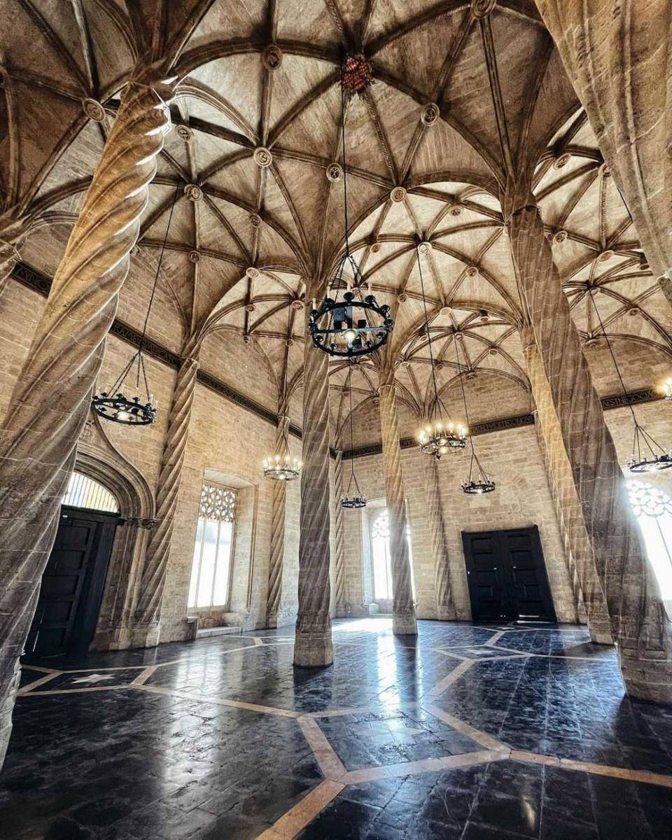 Lonja de la Seda (instagram.com/markomorciano)