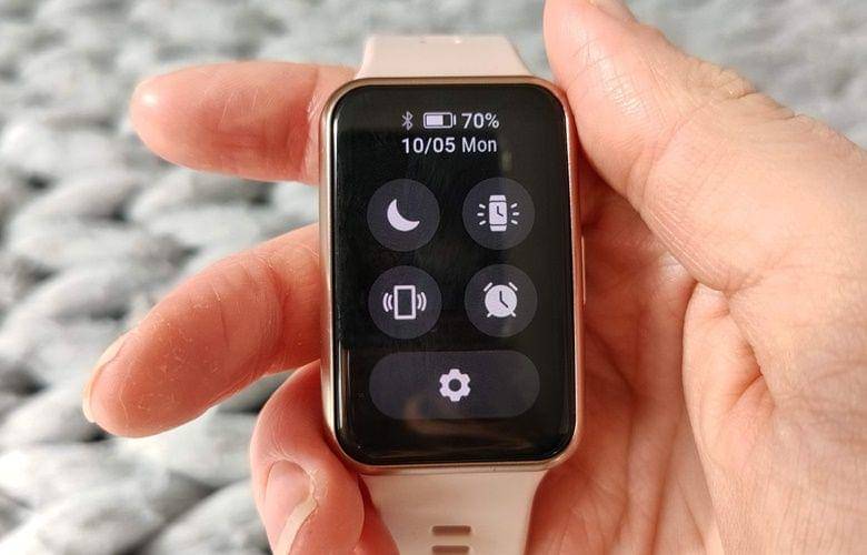 Huawei Watch Fit (techadvisor.com)