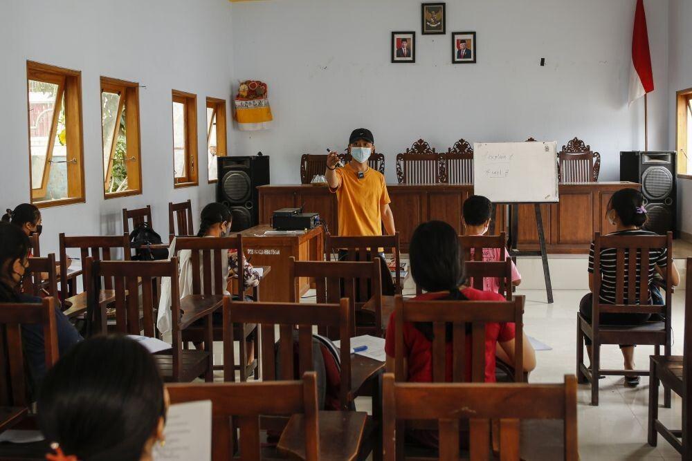 Dedikasi Gede Andika untuk Negeri: Mengedukasi Bahasa untuk Anak Bali