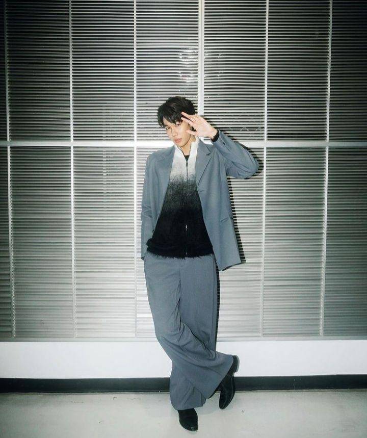 Dew Jirawat (instagram.com/dew_jsu)