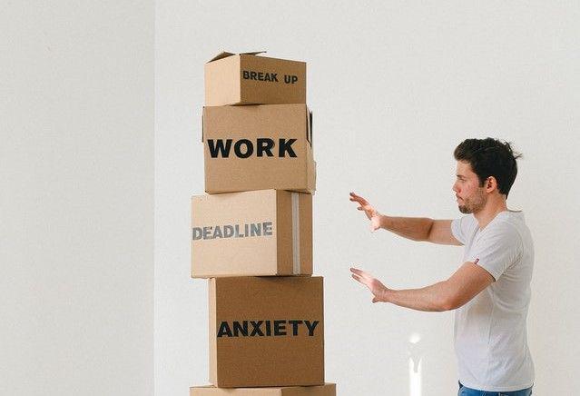 Hobi Menunda, 5 Sebab Seseorang Menjadi Procrastinator