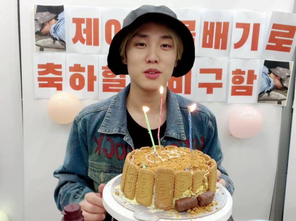 Kue Ulang Tahun Jacob THE BOYZ (vlive.tv/THE BOYZ)