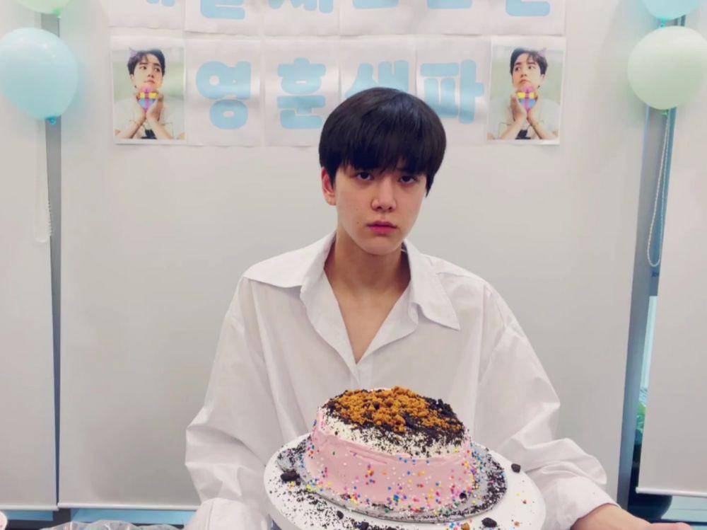 Kue Ulang Tahun Younghoon THE BOYZ (vlive.tv/THE BOYZ)