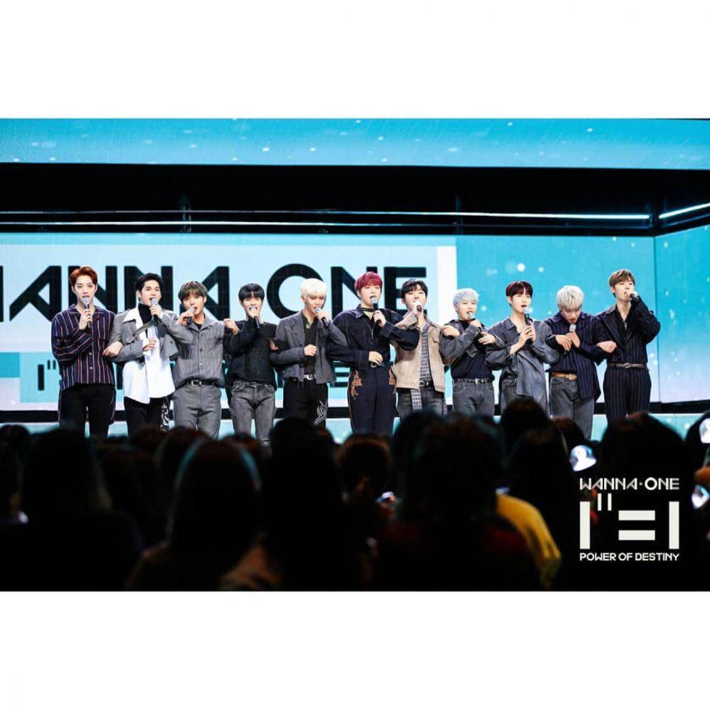 Wanna One (instagram.com/wannaone.official)