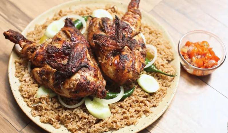 nasi ayam mandhi (YouTube.com/Devina Hermawan)