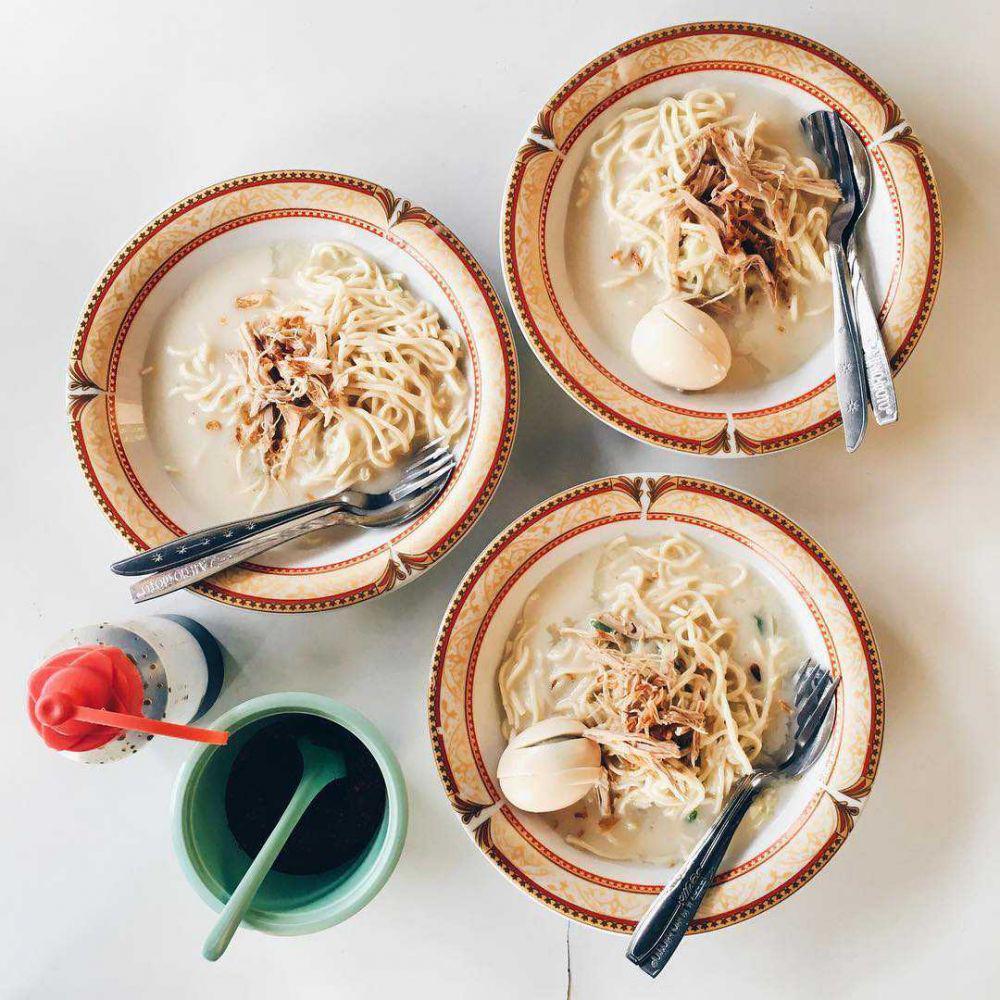 6 Tempat Makan Mie Koclok di Cirebon, Kuah Kentalnya Sedap