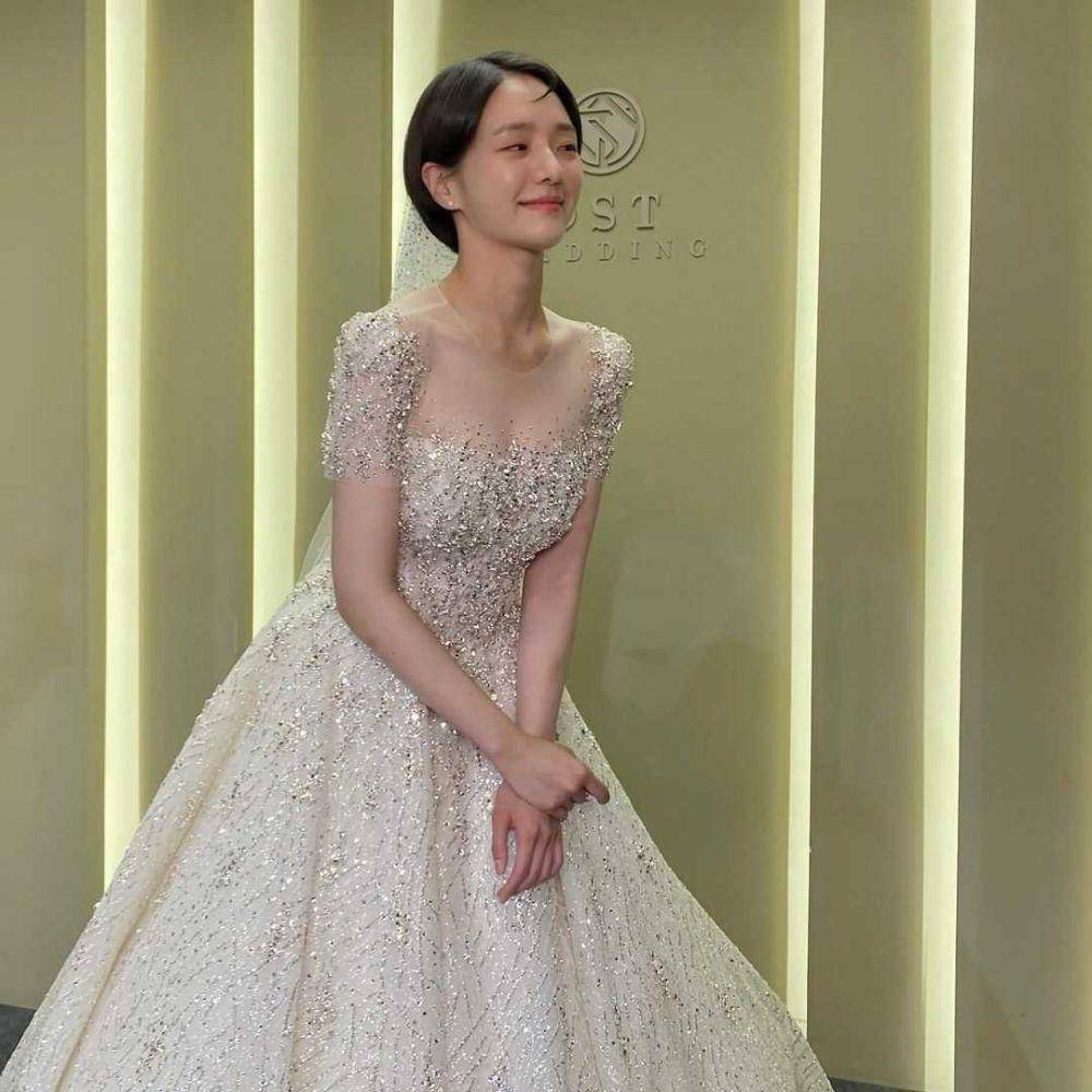 Park Gyu Young (instagram.com/lavieenbluu)