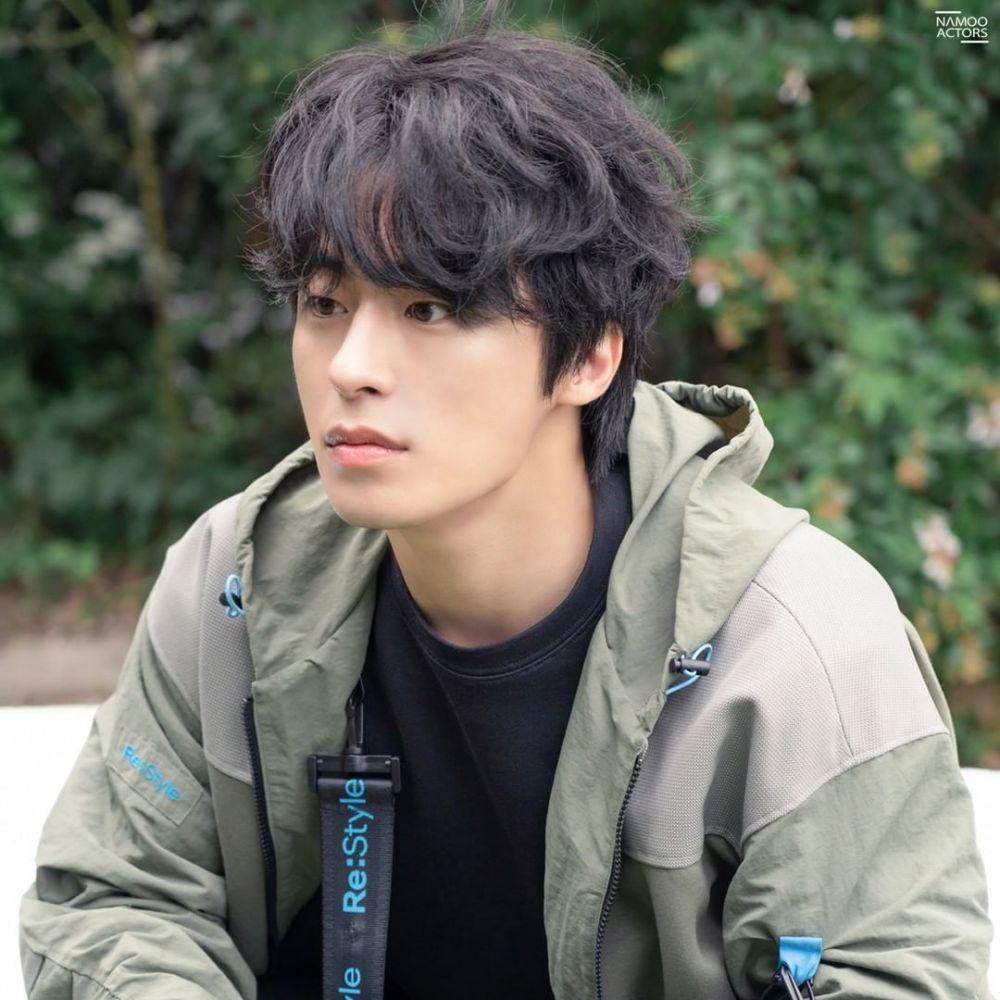 Koo Kyo Hwan (instagram.com/namooactors)