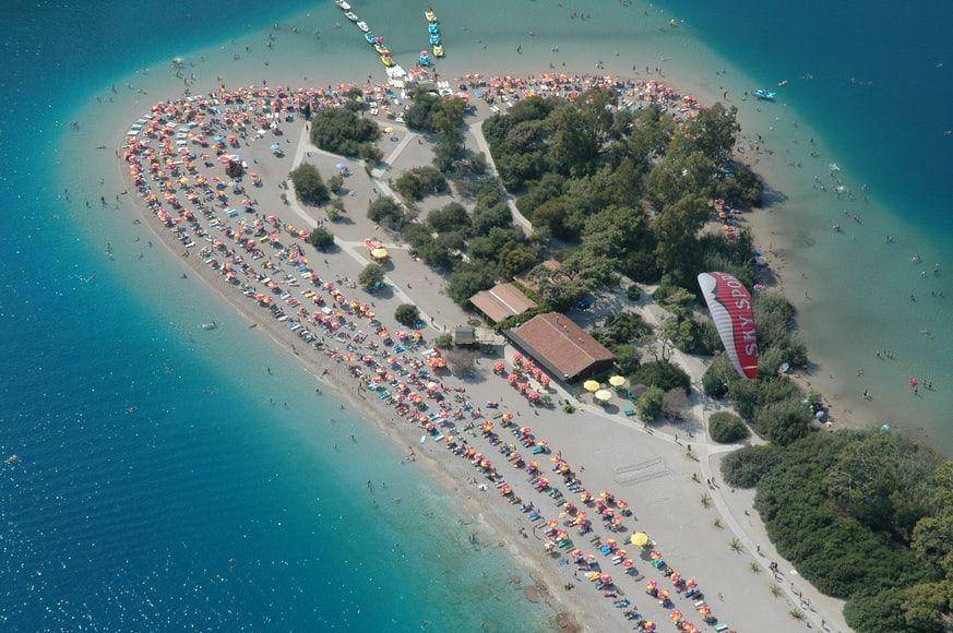 Ölüdeniz Beach (unsplash.com/Dilek Durgun)