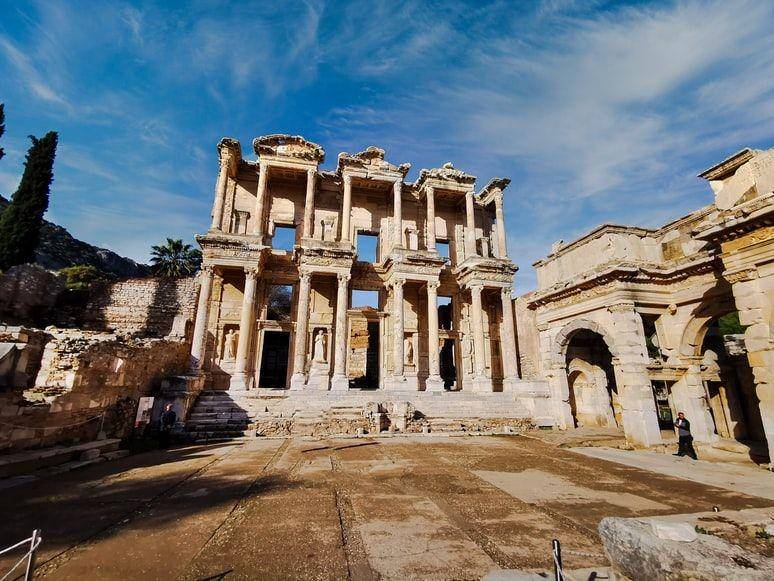 Ephesus (unsplash.com/Mehmet Turgut Kirkgoz)