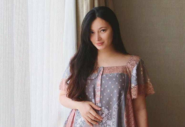 9 Artis Kian Religius selepas Pindah Agama, Makin Rajin Beribadah!