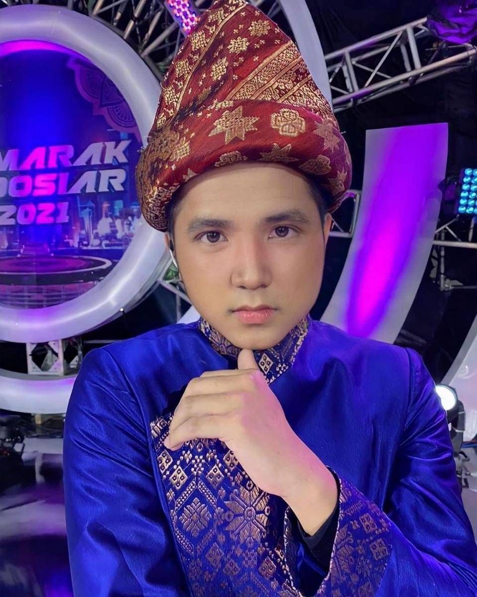 Jirayut (instagram.com/jirayutdaa4official)
