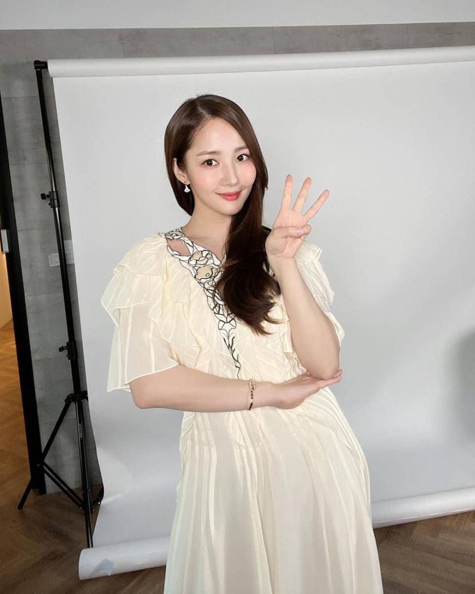Park Min Young (instagram.com/rachel_mypark)