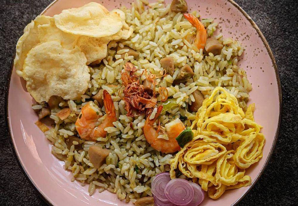 Nasi goreng cabai hijau (instagram.com/umi_chans)