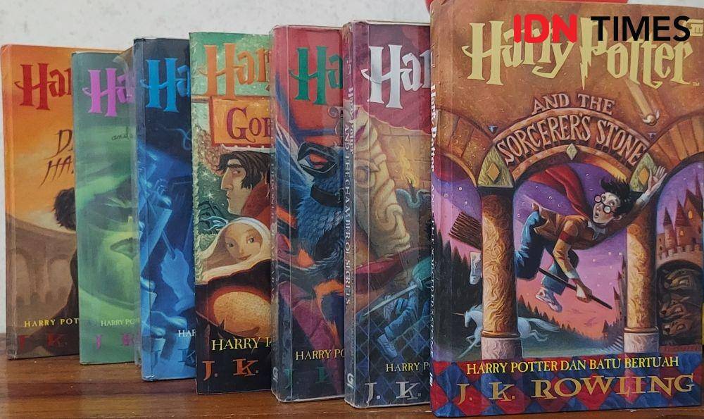 Harry Potter series (IDNTimes/Wira Sanjiwani)
