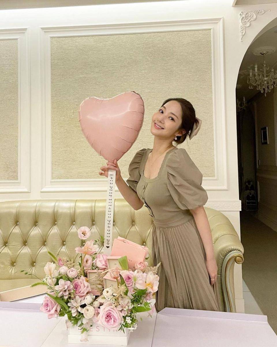 Park Min Young (instagram.com/rachel_mypark)