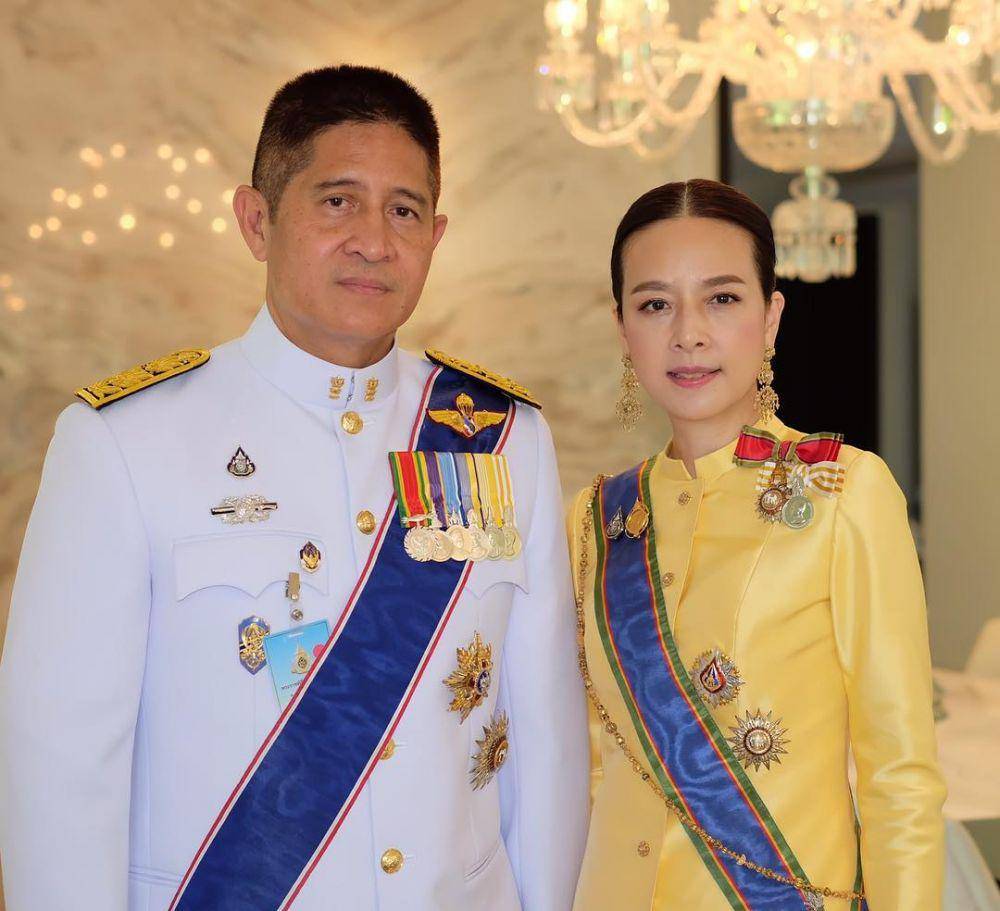 Madam Pang dan suaminya, Naras Savestanan. (instagram.com/panglamsam)