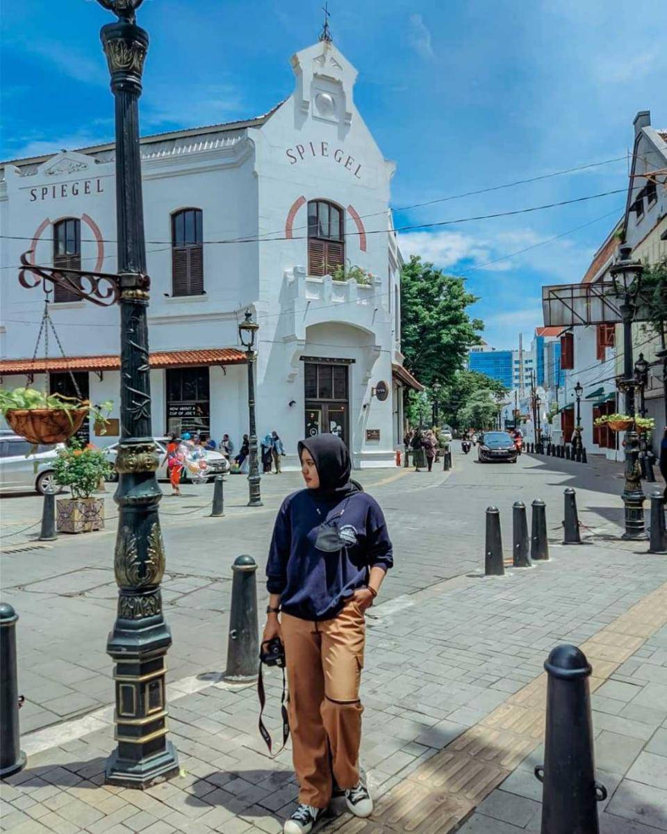 Spiegel Kota Lama Semarang (instagram.com/atikahae)