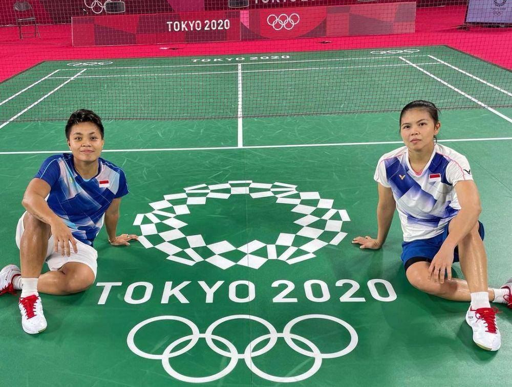 Greysia Polii/Apriyani Rahyu menjadi peraih medali emas nomor ganda putri di cabang bulu tangkis Olimpiade 2020 Tokyo. (instagram.com/r.apriyanig)