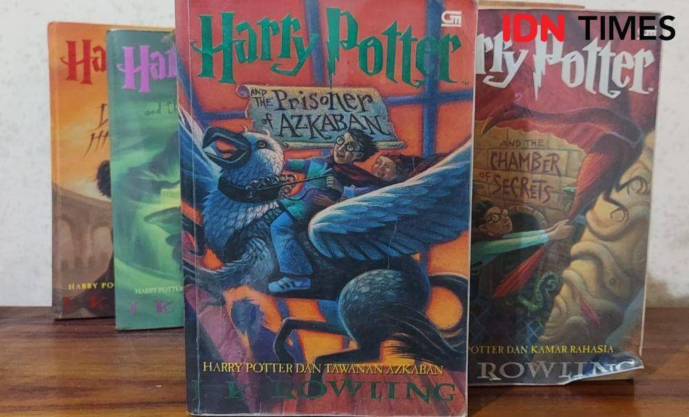 Buku Harry Potter And The Prisoner of Azkaban (IDNTimes/Wira Sanjiwani)