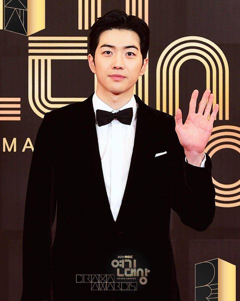 Kang Hoon di red carpet MBC Drama Awards 2021 (instagram.com/mbcdrama_now)