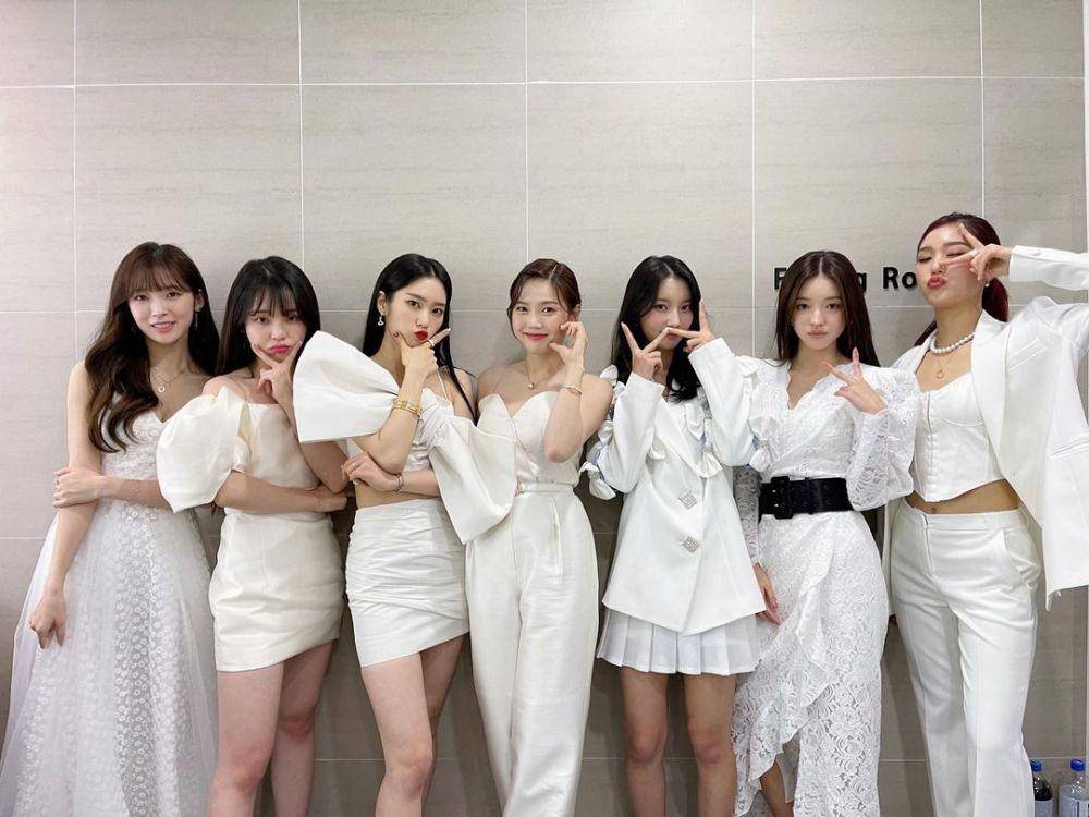 Oh My Girl (instagram.com/wm_ohmygirl)