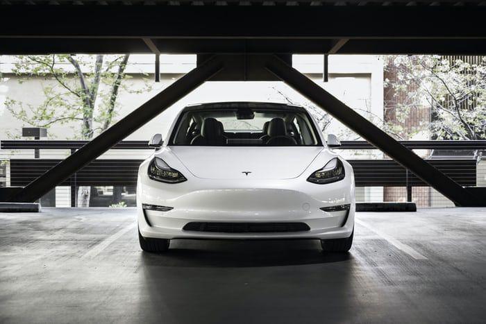 Tesla Tarik 475.318 Mobil di AS karena Masalah Keamanan