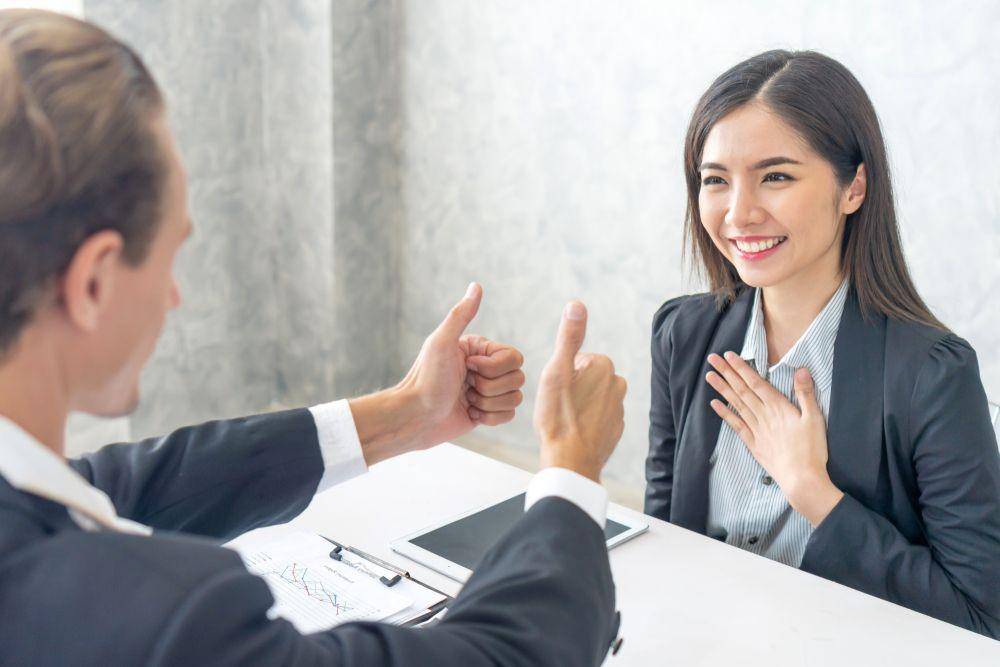 Mendapatkan kudos dari atasan (Shutterstock/Photo_imagery)