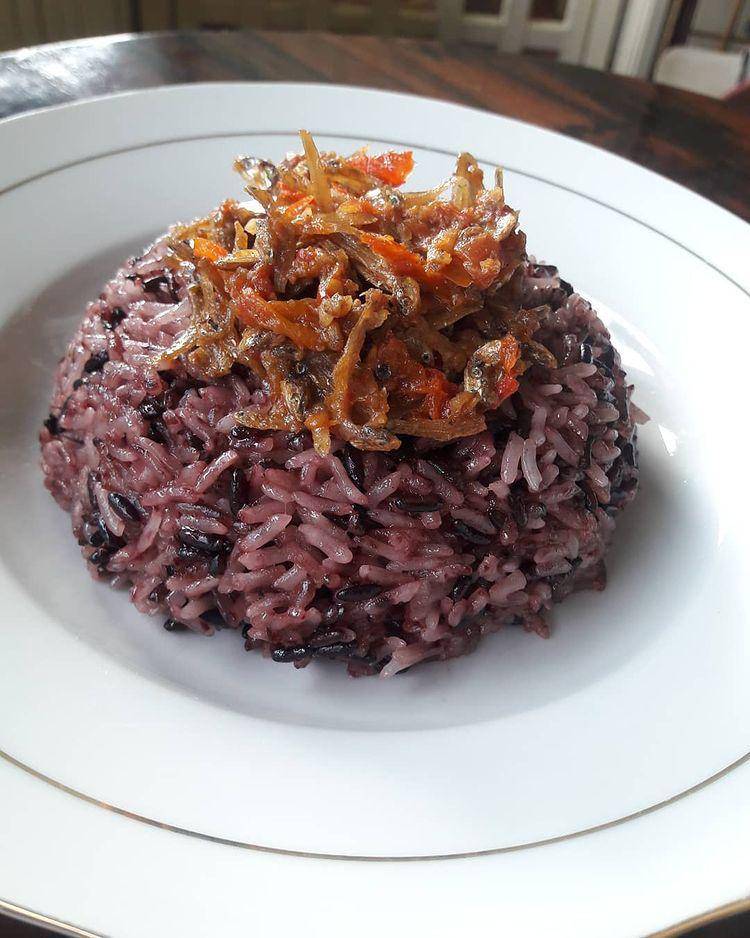 songkolo (instagram.com/waterloo_kitchen)