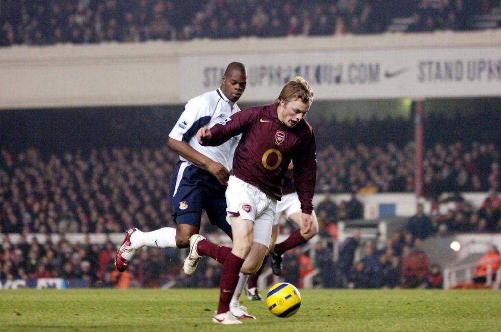 Sebastian Larsson (premierleague.com)